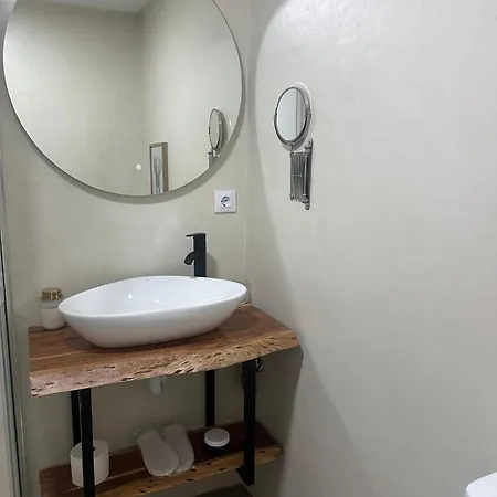 El Mirador Ap *